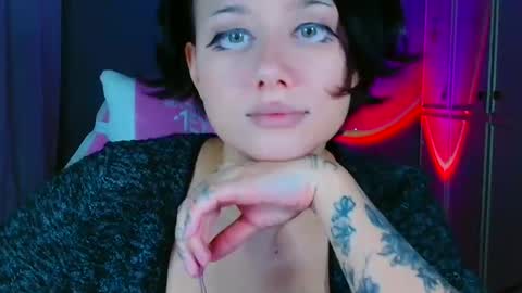 Snapshot of tommioo7 chatting on February 14, 2026, 7:10 pm Galadriel online show from February 14, 2026, 7:10 pm