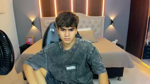 Tommy  online show from March 17, 2026, 3:22 am