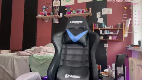 Tommy and Katana online show from December 13, 2024, 11:02 am