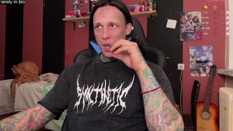 Tommy and Katana online show from December 25, 2024, 3:06 pm