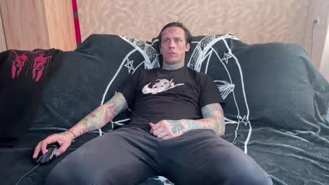 Tommy and Katana online show from February 28, 2025, 5:37 am