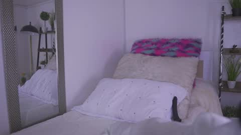 Snapshot of tommy_blue1 chatting on October 9, 2025, 12:47 pm Blue  online show from October 9, 2025, 12:47 pm