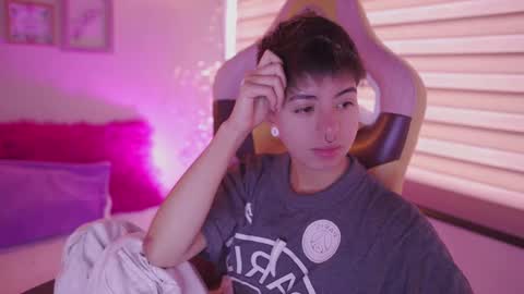 Blue  online show from March 18, 2026, 3:26 pm