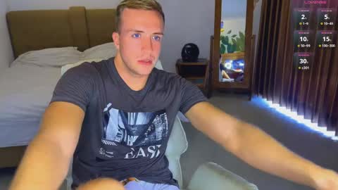 Snapshot of tommy_cumfinger chatting on April 27, 2026, 1:25 am Tommy online show from April 27, 2026, 1:25 am
