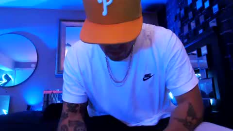 Snapshot of tommy_knuckles chatting on June 28, 2026, 10:16 pm Tommy online show from June 28, 2026, 10:16 pm