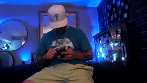 Snapshot of tommy_knuckles chatting on July 5, 2026, 2:29 am Tommy online show from July 5, 2026, 2:29 am