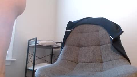 tommyg00ner online show from November 7, 2025, 1:11 pm