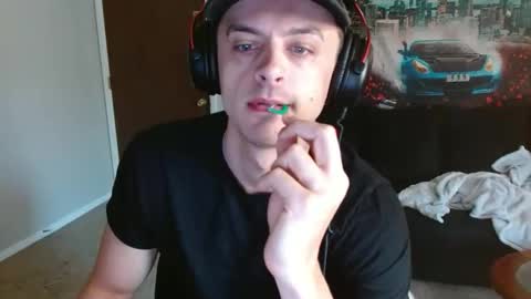 Tommy Strokes online show from April 9, 2026, 2:44 pm