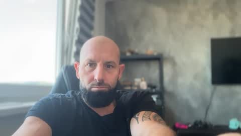 Snapshot of tommyx01 chatting on July 25, 2026, 6:00 am Thomas Fit online show from July 25, 2026, 6:00 am
