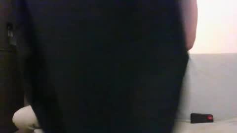 Snapshot of tommyy19901 chatting on February 7, 2025, 5:51 pm tommyy19901 online show from February 7, 2025, 5:51 pm