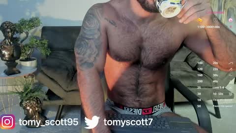 tomy_scott6 online show from April 10, 2026, 8:52 am