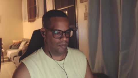 Antonio online show from March 18, 2026, 2:37 am