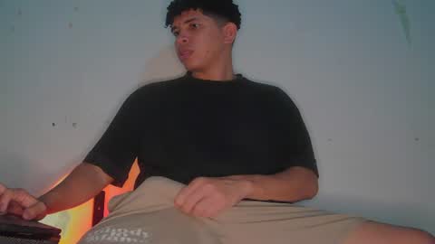 Snapshot of tony_marz chatting on July 19, 2026, 5:33 am tony_marz online show from July 19, 2026, 5:33 am