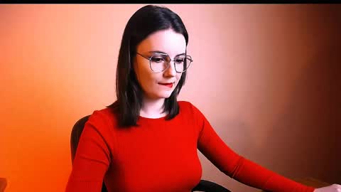 Elizabeth online show from April 22, 2026, 5:14 pm