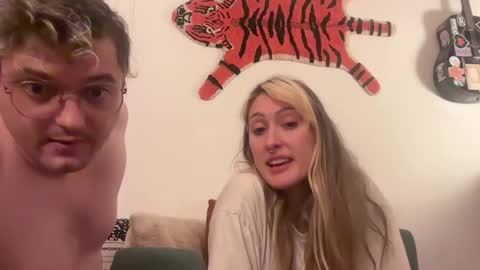 toobna2 online show from December 1, 2025, 3:00 am