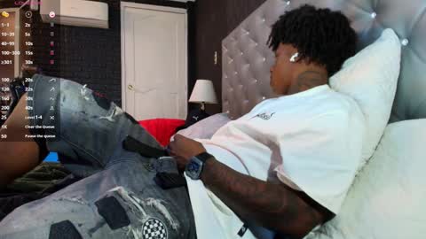 T O W E R online show from March 19, 2026, 4:38 am