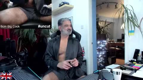 topalphaboss online show from November 7, 2025, 10:54 pm