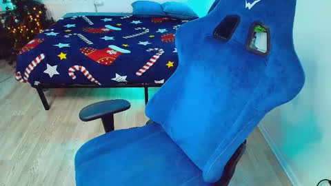 topcranberry online show from February 2, 2026, 2:43 am