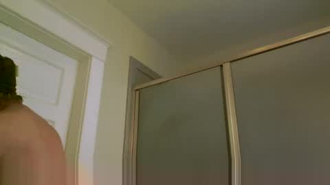 Chris online show from December 31, 2024, 3:53 pm