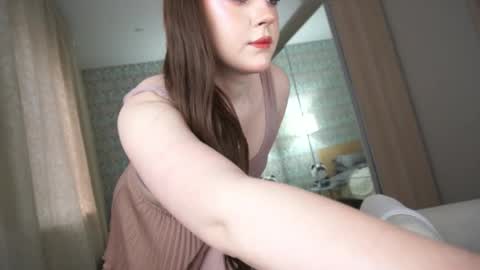 Snapshot of torinova chatting on April 19, 2026, 6:02 am online show from April 19, 2026, 6:02 am