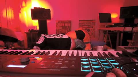 Snapshot of torosko chatting on February 27, 2025, 10:31 pm Torosko online show from February 27, 2025, 10:31 pm