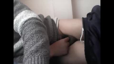 torresurionasantos online show from February 13, 2026, 7:43 pm