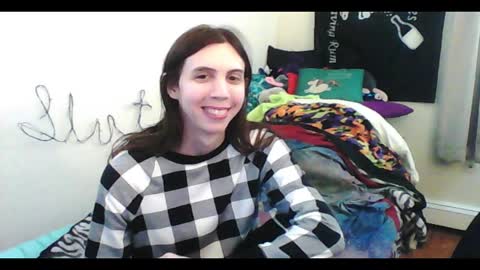 Luna online show from March 5, 2026, 3:13 am