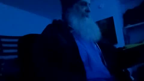 totallyawesome_65 online show from April 4, 2026, 6:55 am