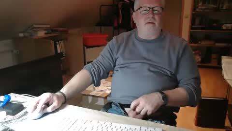 toto758 online show from October 9, 2025, 9:02 pm