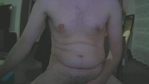Snapshot of totorino101189 chatting on February 19, 2025, 7:16 pm TOTORINO online show from February 19, 2025, 7:16 pm