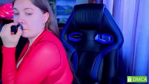 Snapshot of touch_m3 chatting on October 31, 2025, 9:21 am online show from October 31, 2025, 9:21 am