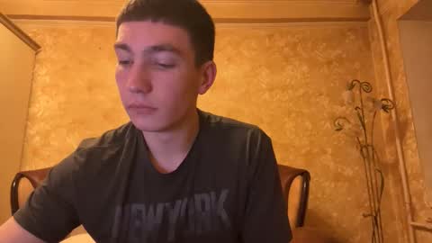 Max online show from November 7, 2025, 7:47 pm