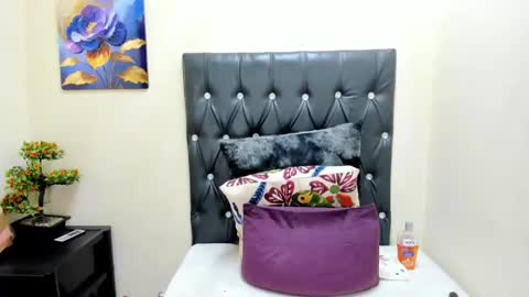 toxicfantasy4u online show from October 16, 2025, 5:25 pm