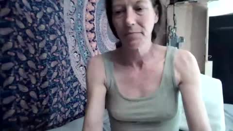 Snapshot of toxiclayne chatting on April 3, 2026, 5:44 pm toxiclayne online show from April 3, 2026, 5:44 pm