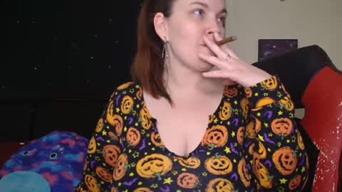 Snapshot of toxiclilly chatting on October 21, 2025, 8:26 am Lilly Miss Mistress Goddess Maam Queen Boss online show from October 21, 2025, 8:26 am