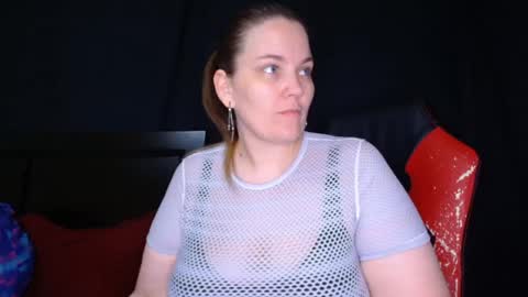 Snapshot of toxiclilly chatting on April 24, 2026, 3:36 pm Lilly Miss Mistress Goddess Maam Queen Boss online show from April 24, 2026, 3:36 pm