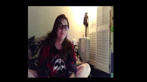 Snapshot of toxiclove1311 chatting on September 25, 2025, 1:42 am Toxiclove1311 online show from September 25, 2025, 1:42 am