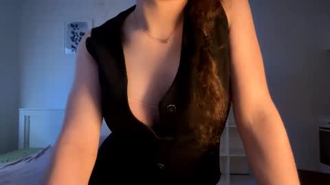 Snapshot of tracithetford chatting on July 21, 2026, 4:09 pm Alex3 online show from July 21, 2026, 4:09 pm