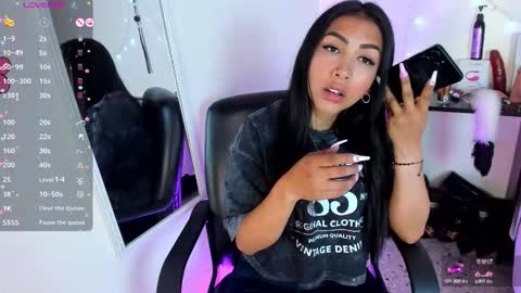 tracy online show from November 26, 2025, 9:05 pm