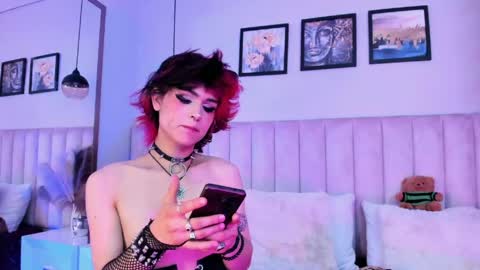 Tracy  online show from May 27, 2026, 1:57 am