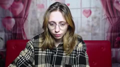 Snapshot of tracyleebb chatting on February 17, 2026, 12:56 pm TracyLeeBB online show from February 17, 2026, 12:56 pm