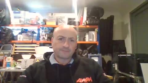 Snapshot of tradiedan2023 chatting on December 1, 2025, 1:21 am tradiedan2023 online show from December 1, 2025, 1:21 am