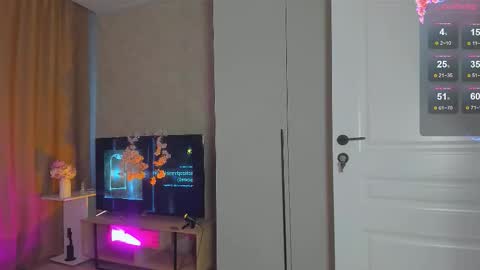 Ariana and Erik online show from December 5, 2025, 8:45 am