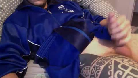 tramaund online show from November 19, 2025, 3:01 pm