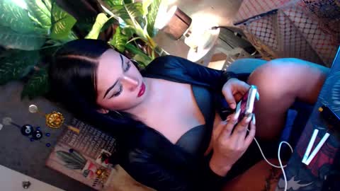 Snapshot of transbadassx chatting on December 11, 2024, 12:23 am CLEOPATHRA online show from December 11, 2024, 12:23 am