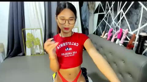 Snapshot of transbigcockselfsucker chatting on June 19, 2026, 8:40 am GEN LUXS online show from June 19, 2026, 8:40 am