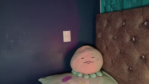 Snapshot of transgirlcol chatting on January 7, 2026, 3:53 am transgirlcol online show from January 7, 2026, 3:53 am