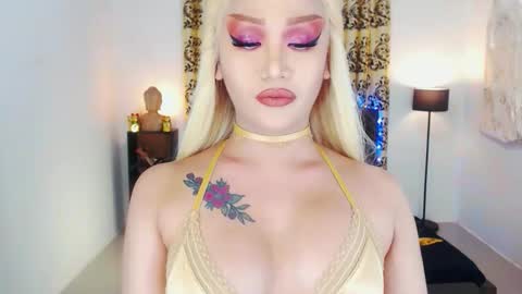 Snapshot of transplayfullolivia chatting on September 8, 2025, 7:46 pm KYLIE BELLA  TS online show from September 8, 2025, 7:46 pm