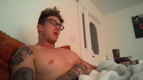 trash_man1989 online show from November 23, 2025, 3:06 am