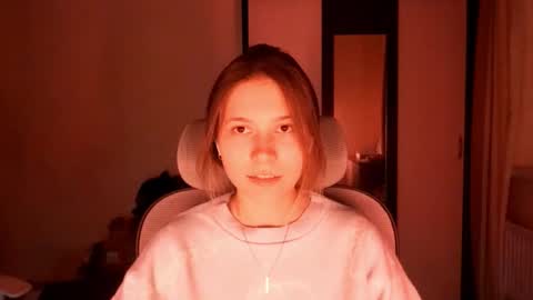 Lisa online show from November 21, 2025, 4:38 pm